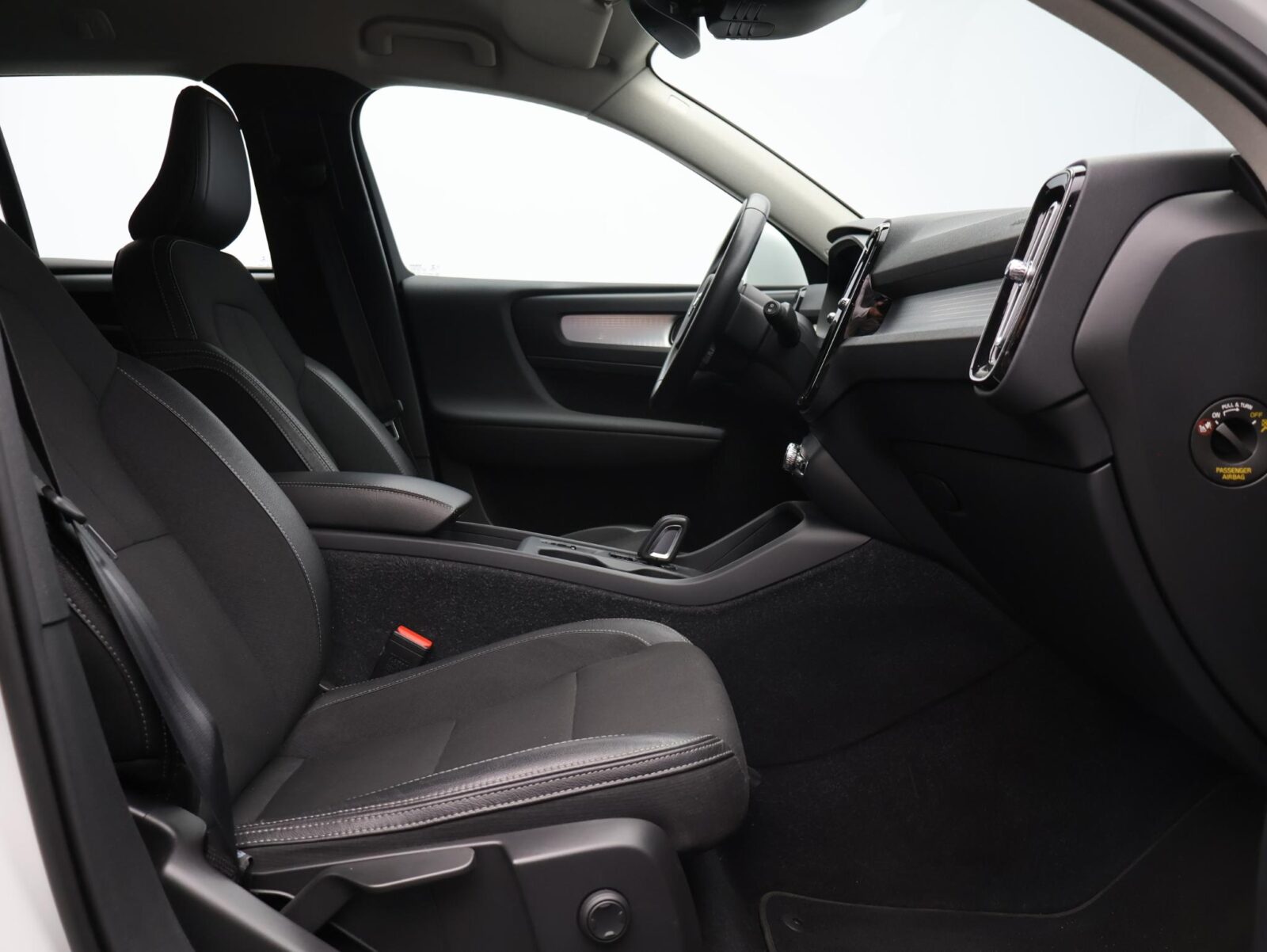 Volvo XC40 - Foto 9