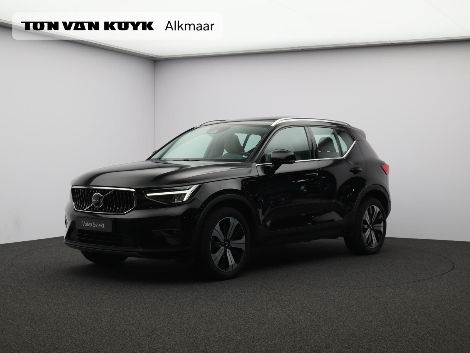 Volvo XC40 - Foto 1