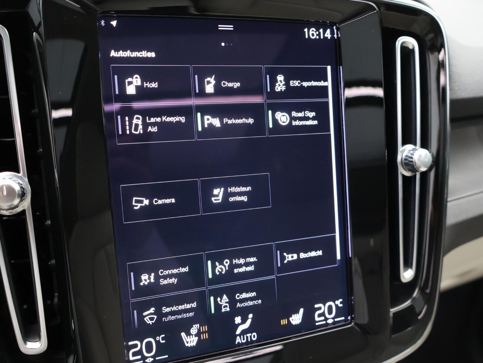 Volvo XC40 - Foto 13