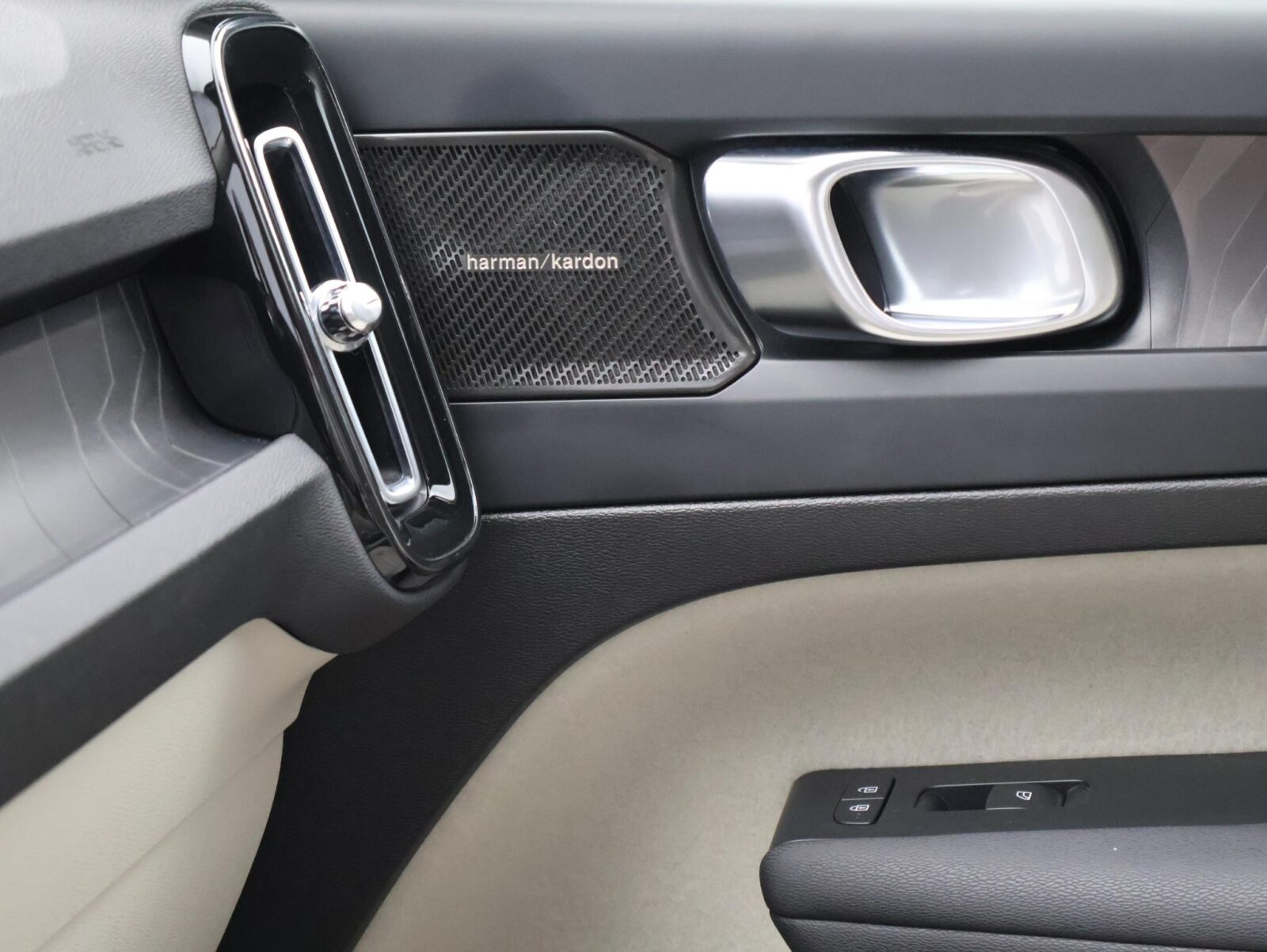 Volvo XC40 - Foto 15