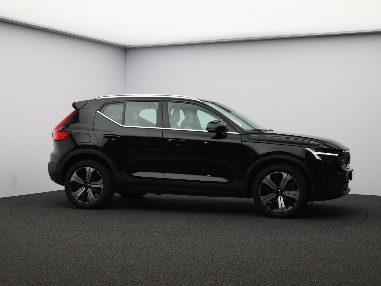 Volvo XC40 - Foto 21