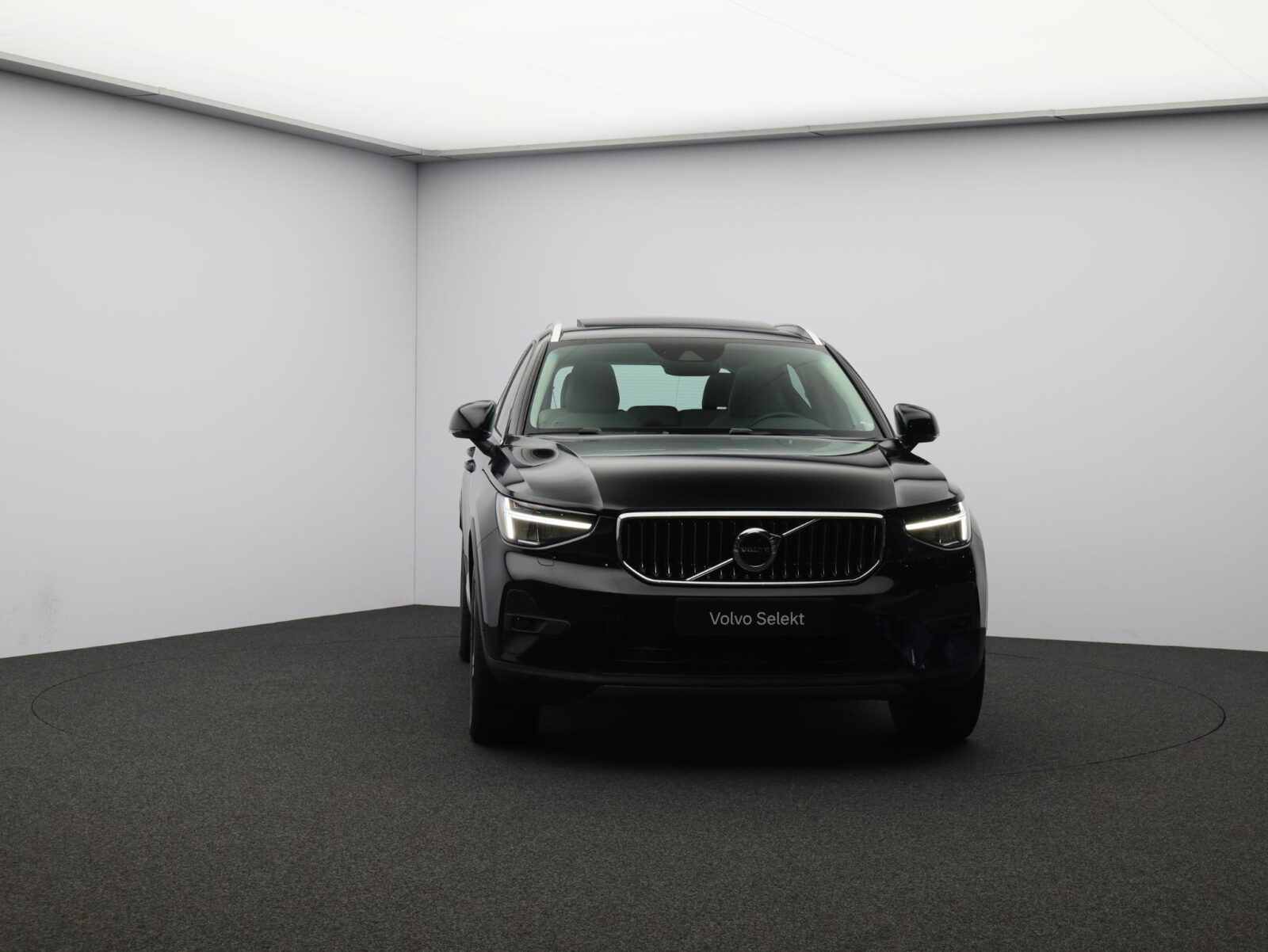 Volvo XC40 - Foto 24