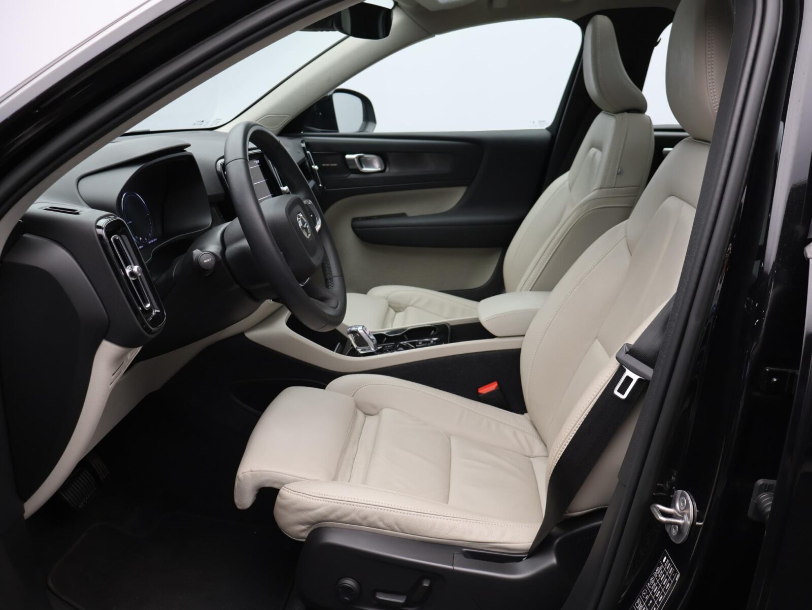 Volvo XC40 - Foto 6