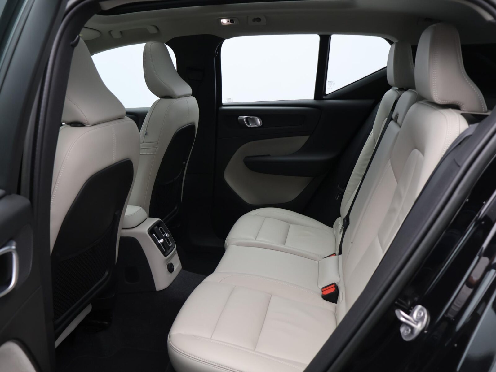 Volvo XC40 - Foto 7