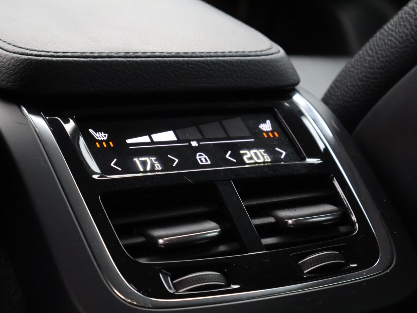 Volvo XC90 - Foto 16