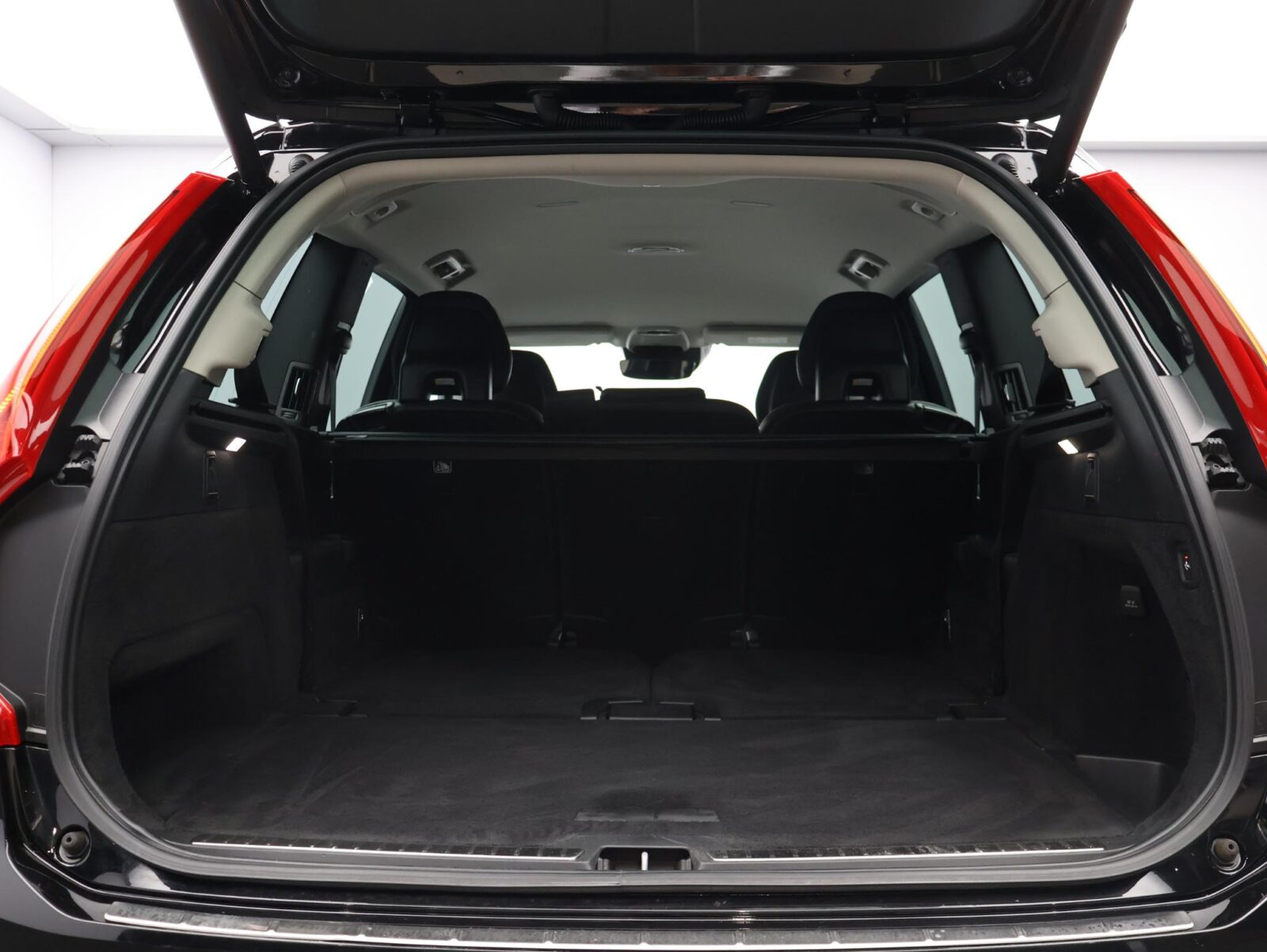 Volvo XC90 - Foto 22
