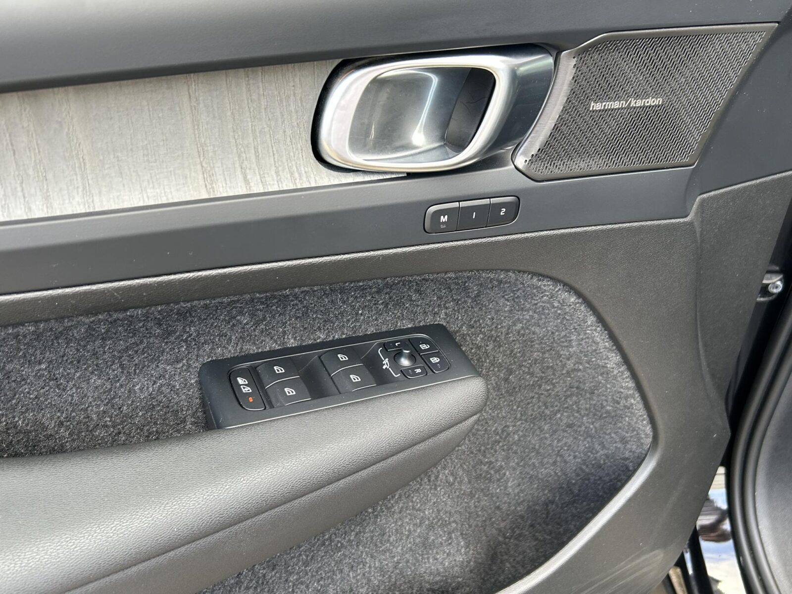 Volvo XC40 - Foto 11