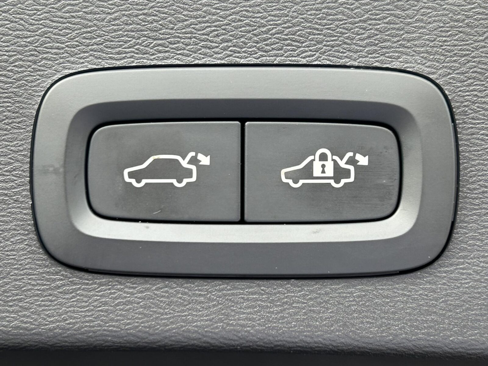 Volvo XC40 - Foto 15