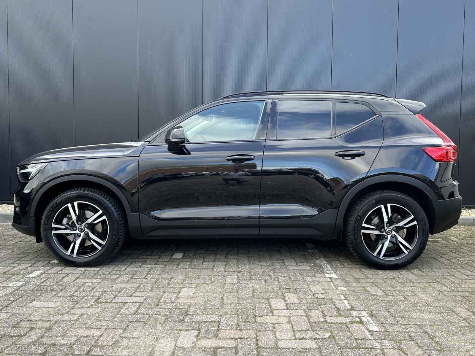 Volvo XC40 - Foto 7
