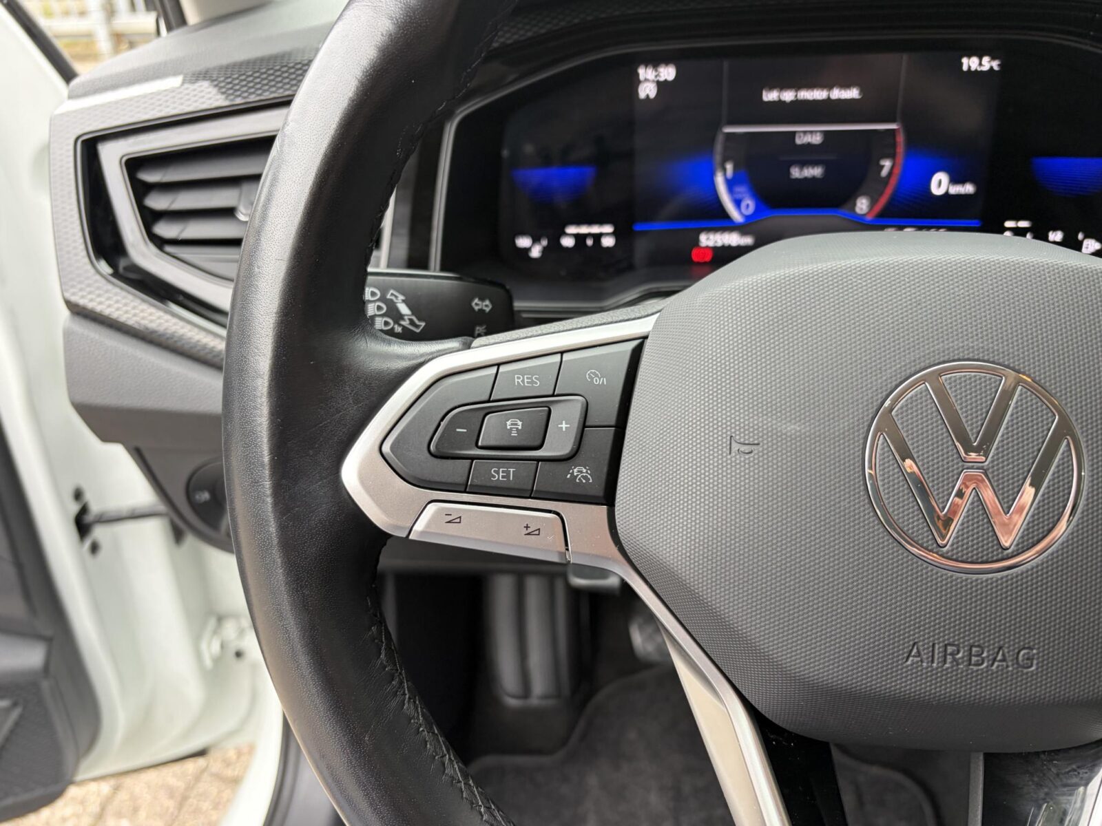 Volkswagen Polo - Foto 17