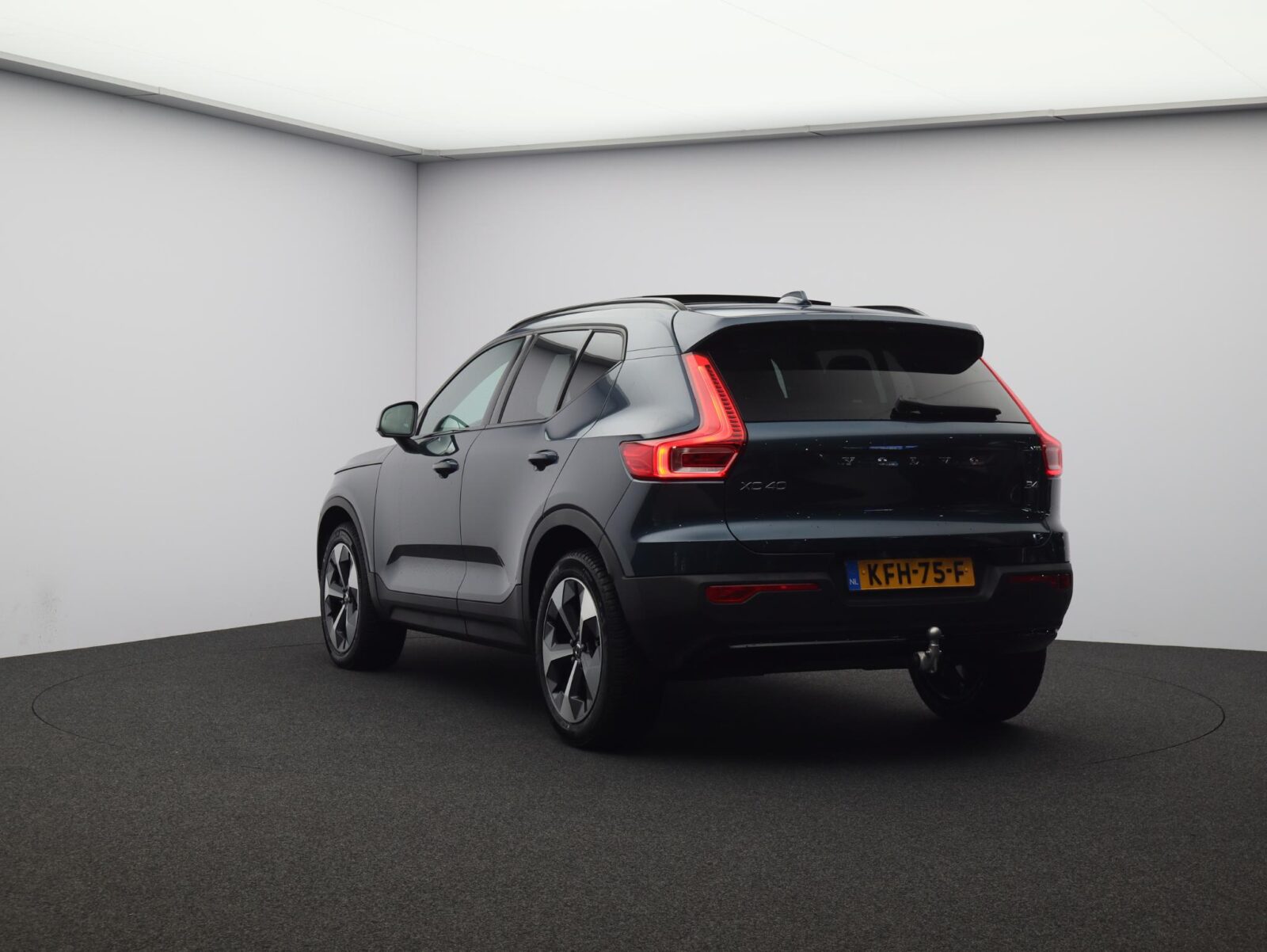 Volvo XC40 - Foto 25