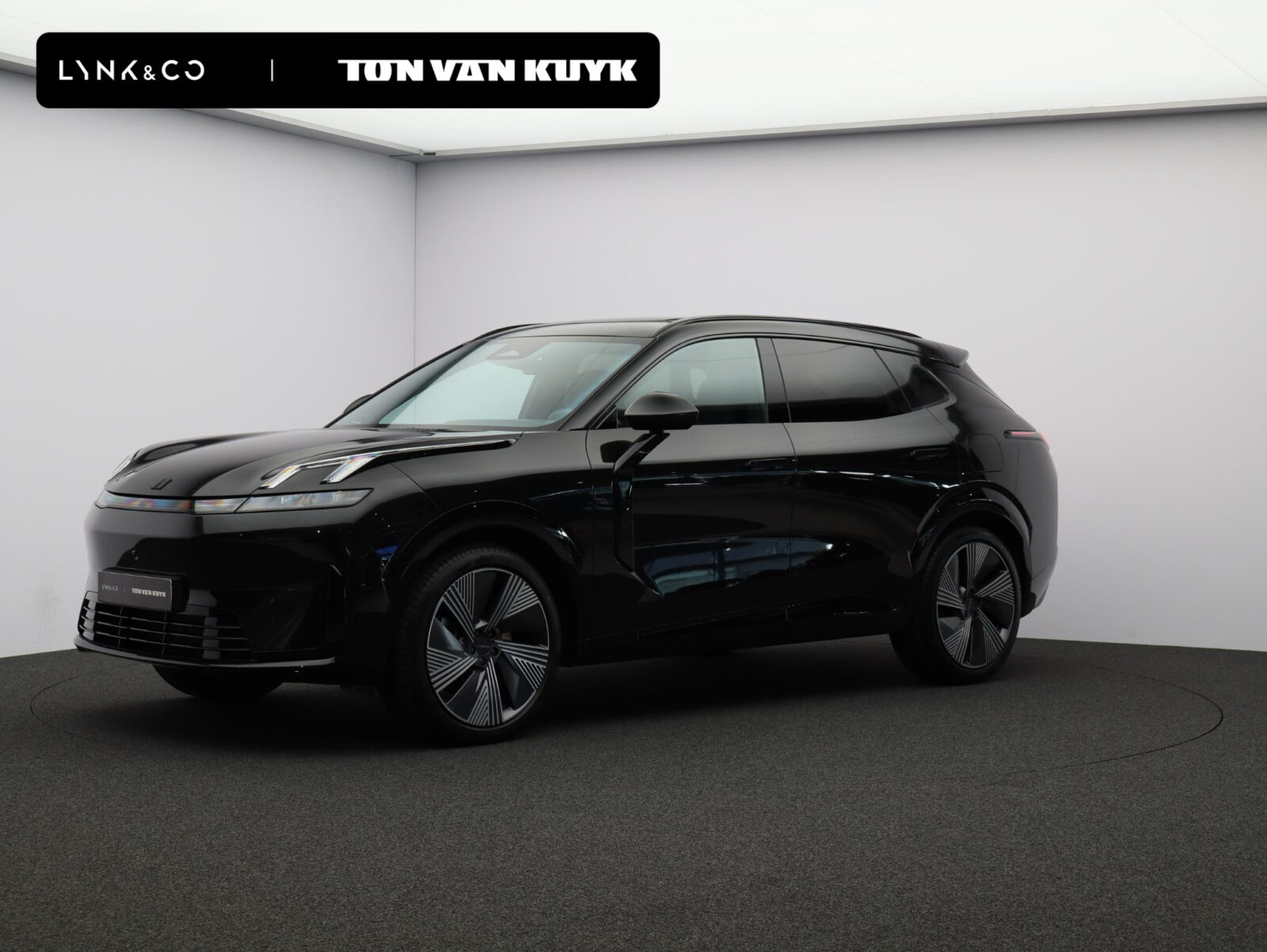 Lynk & Co 08 - Foto 1