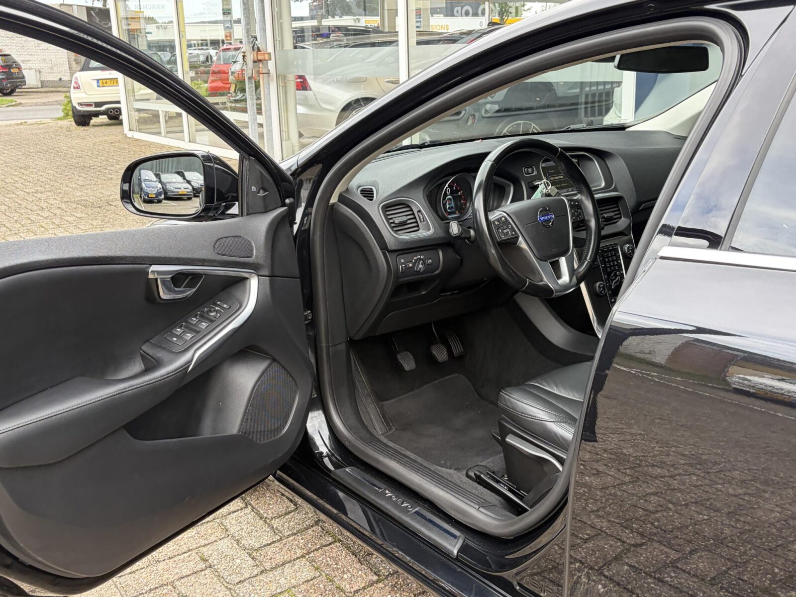 Volvo V40 - Foto 10