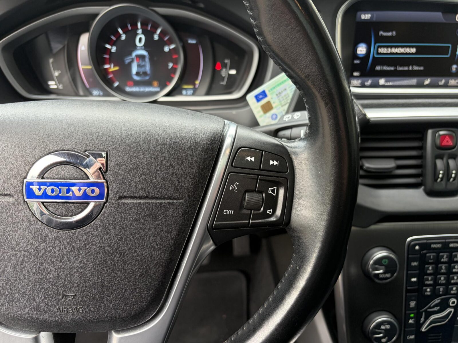 Volvo V40 - Foto 22