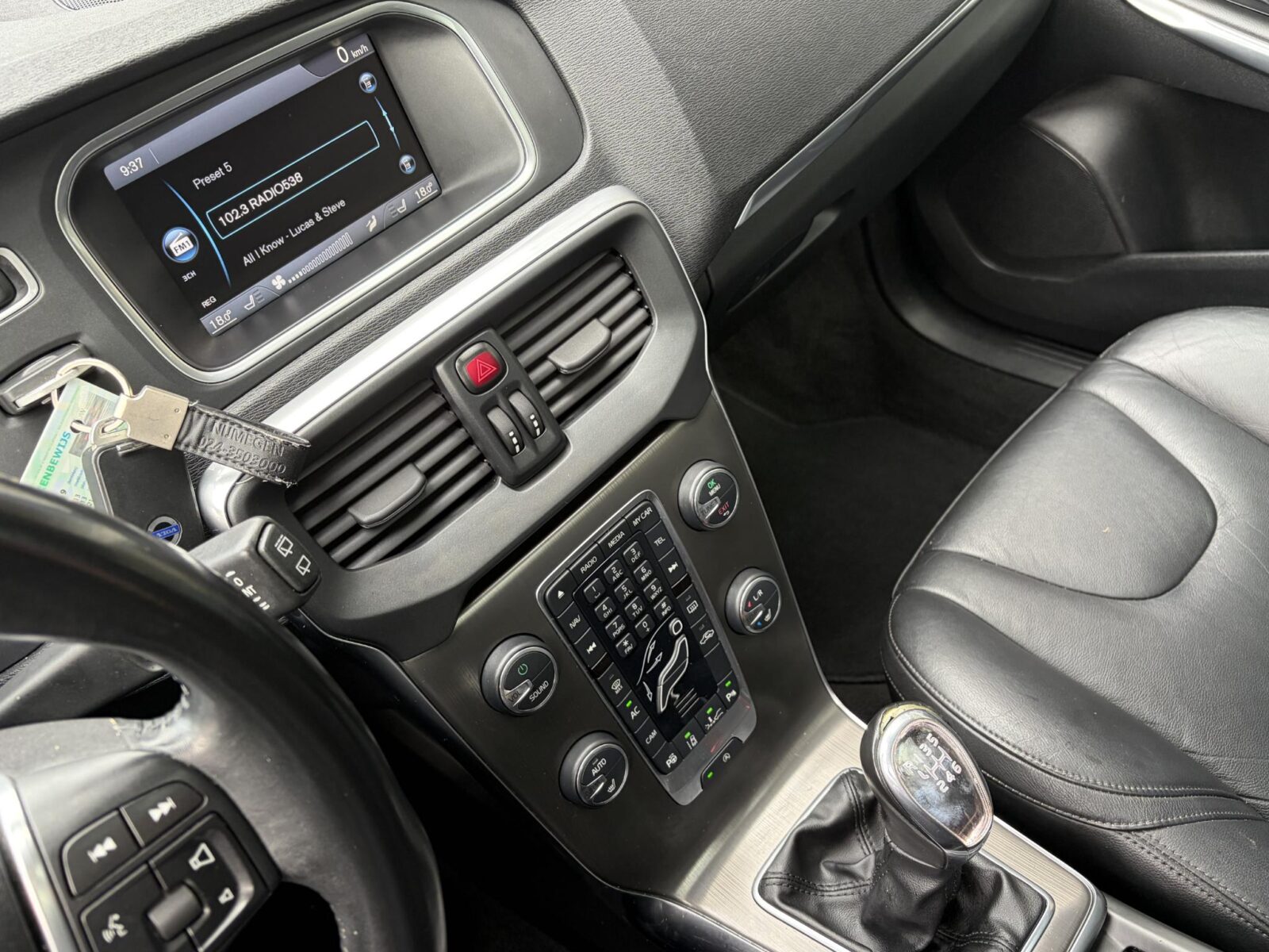 Volvo V40 - Foto 23
