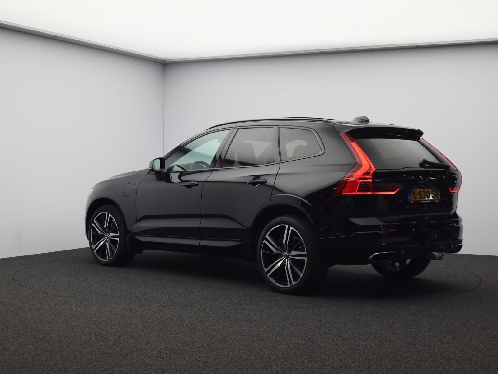 Volvo XC60 - Foto 31