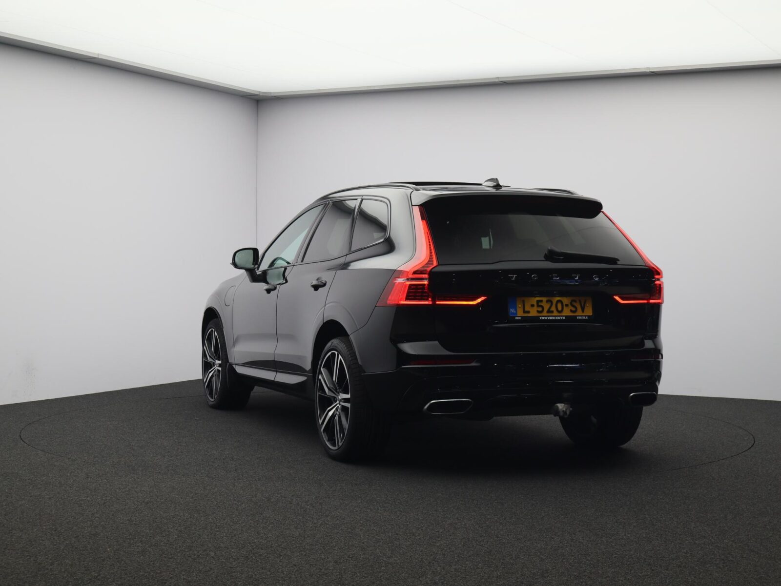 Volvo XC60 - Foto 32
