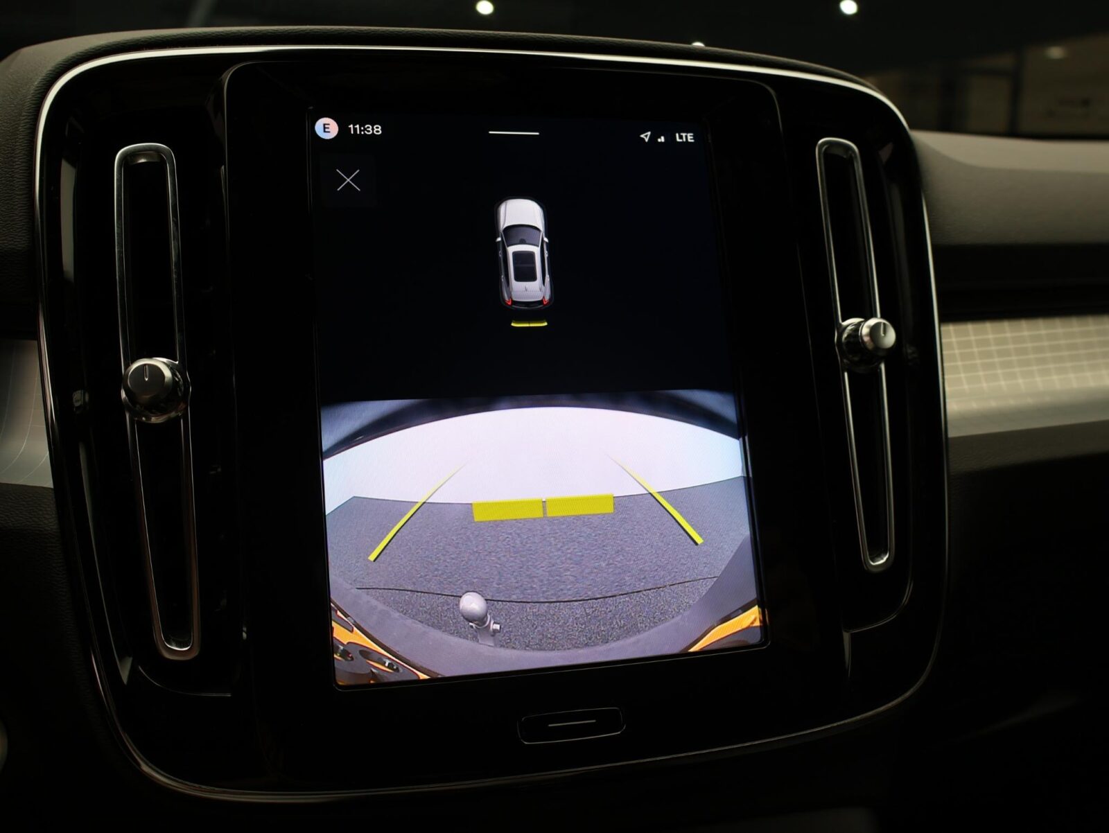 Volvo XC40 - Foto 21