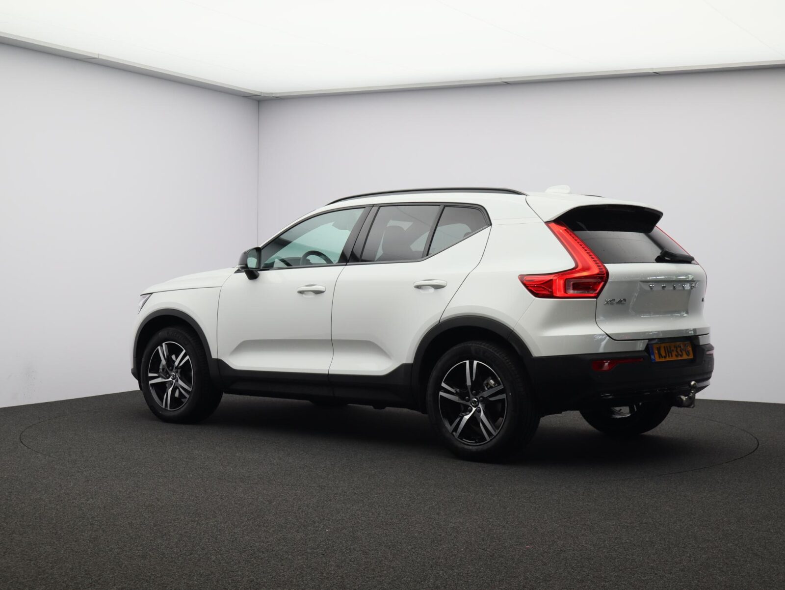 Volvo XC40 - Foto 25