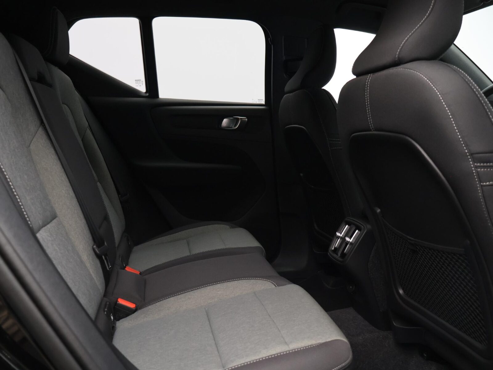 Volvo XC40 - Foto 9