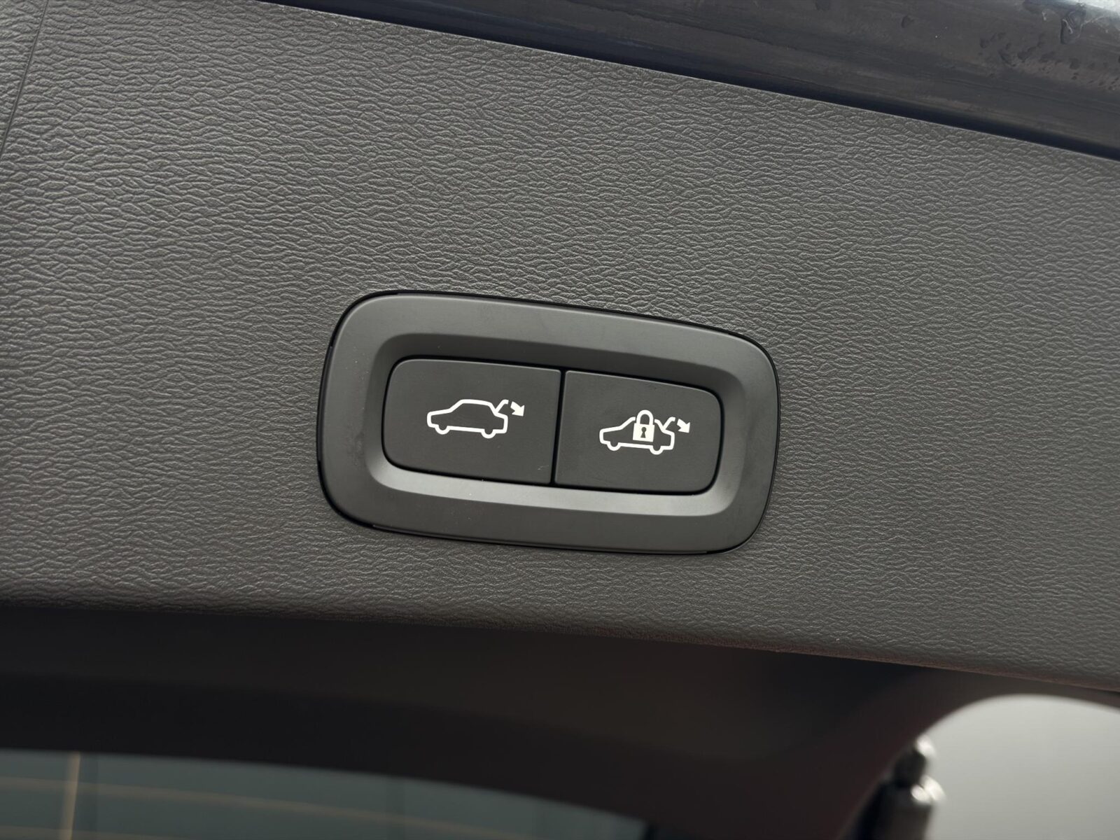 Volvo XC40 - Foto 21