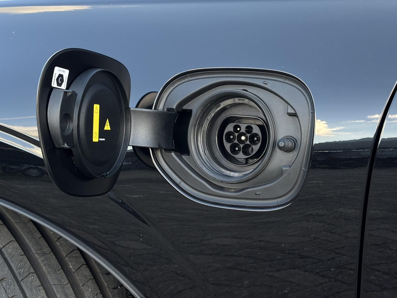 Volvo XC60 - Foto 23