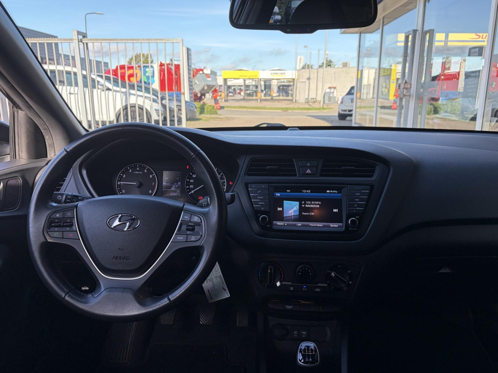 Hyundai i20 - Foto 14