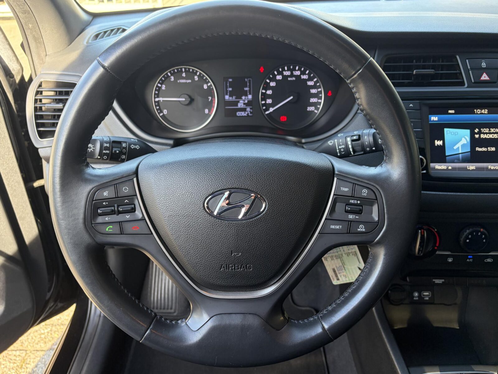 Hyundai i20 - Foto 18
