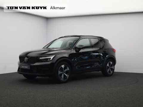 Volvo XC40 2.0 B4 Plus Dark
