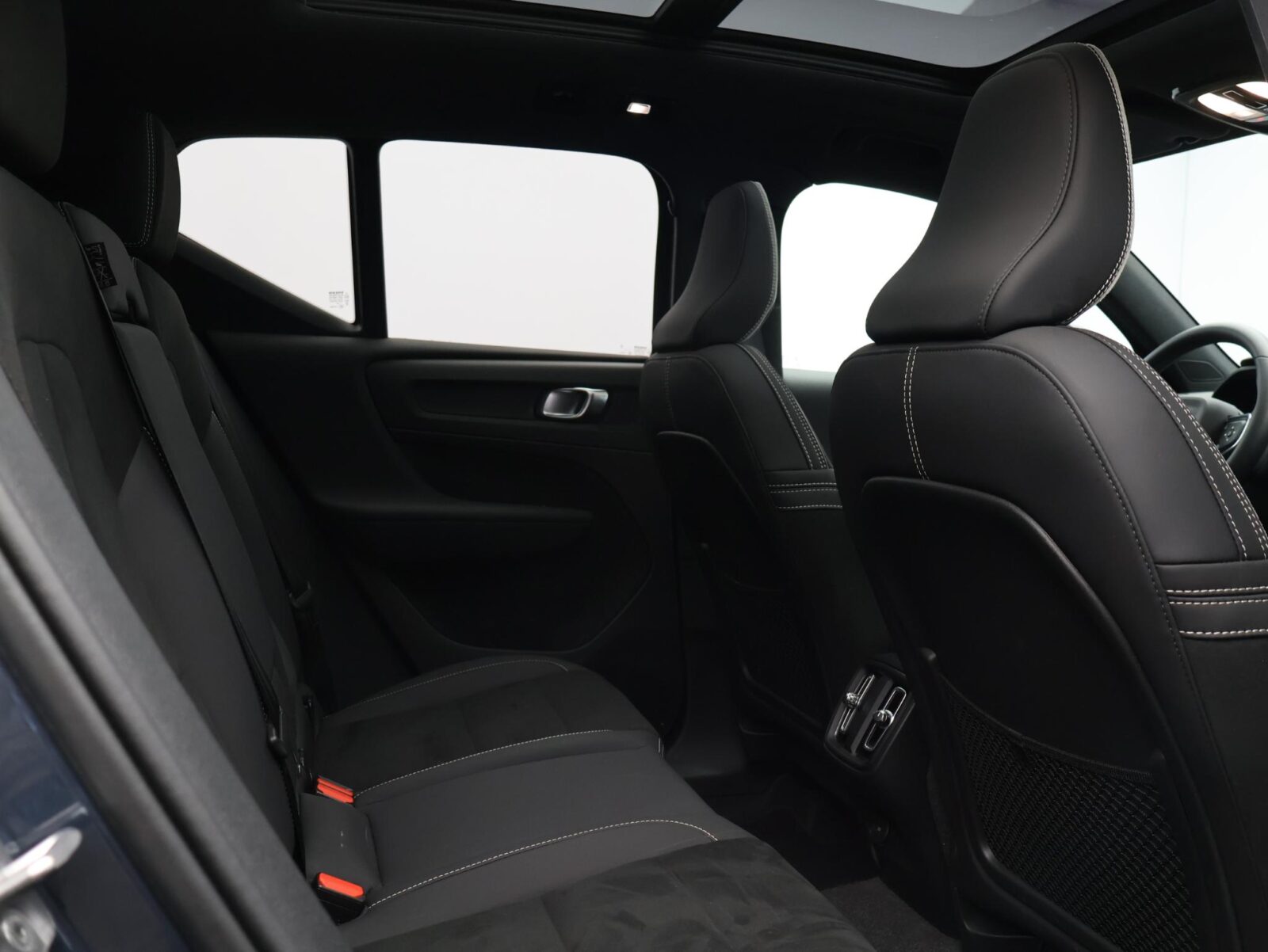 Volvo XC40 - Foto 11