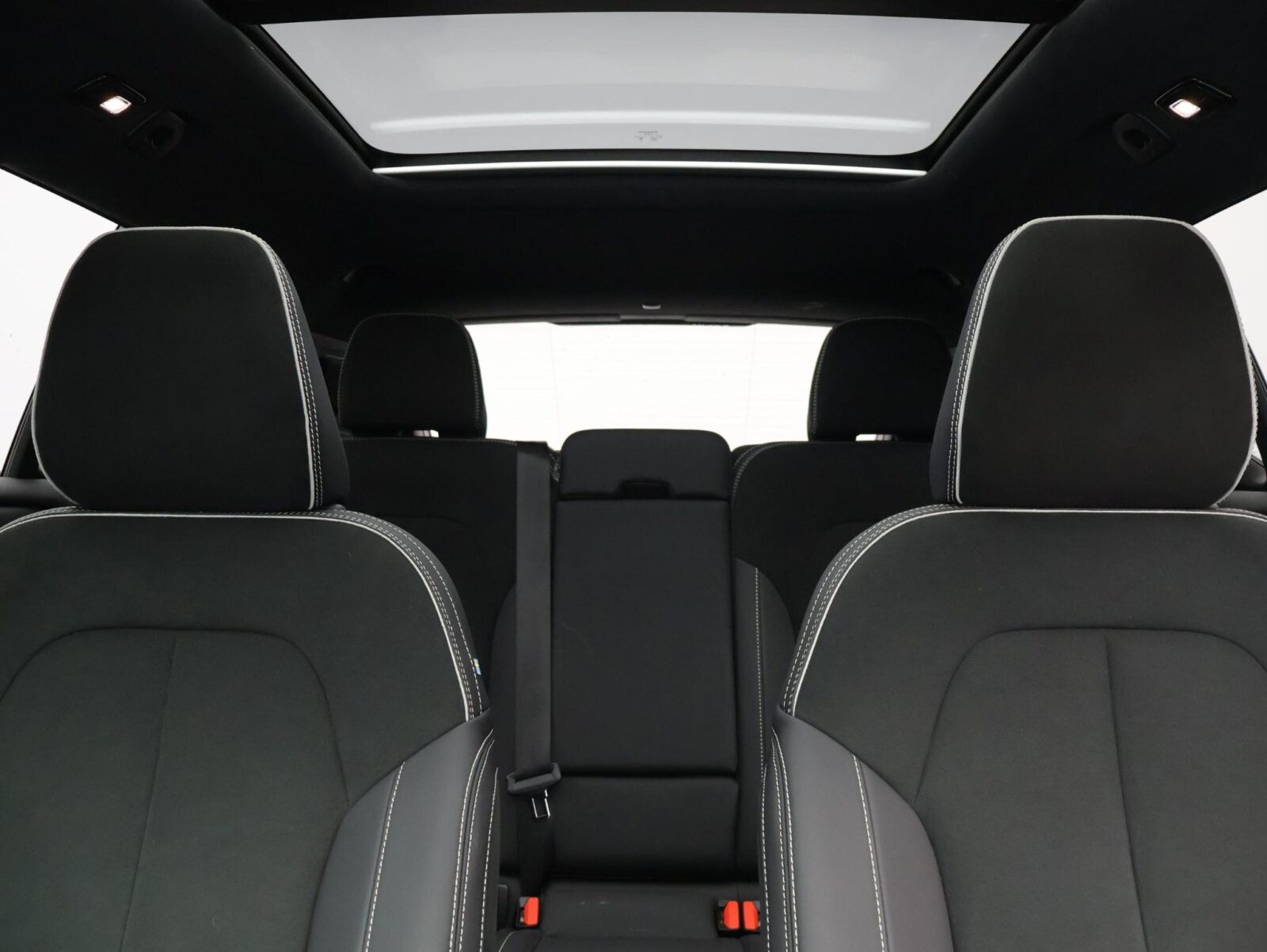 Volvo XC40 - Foto 9
