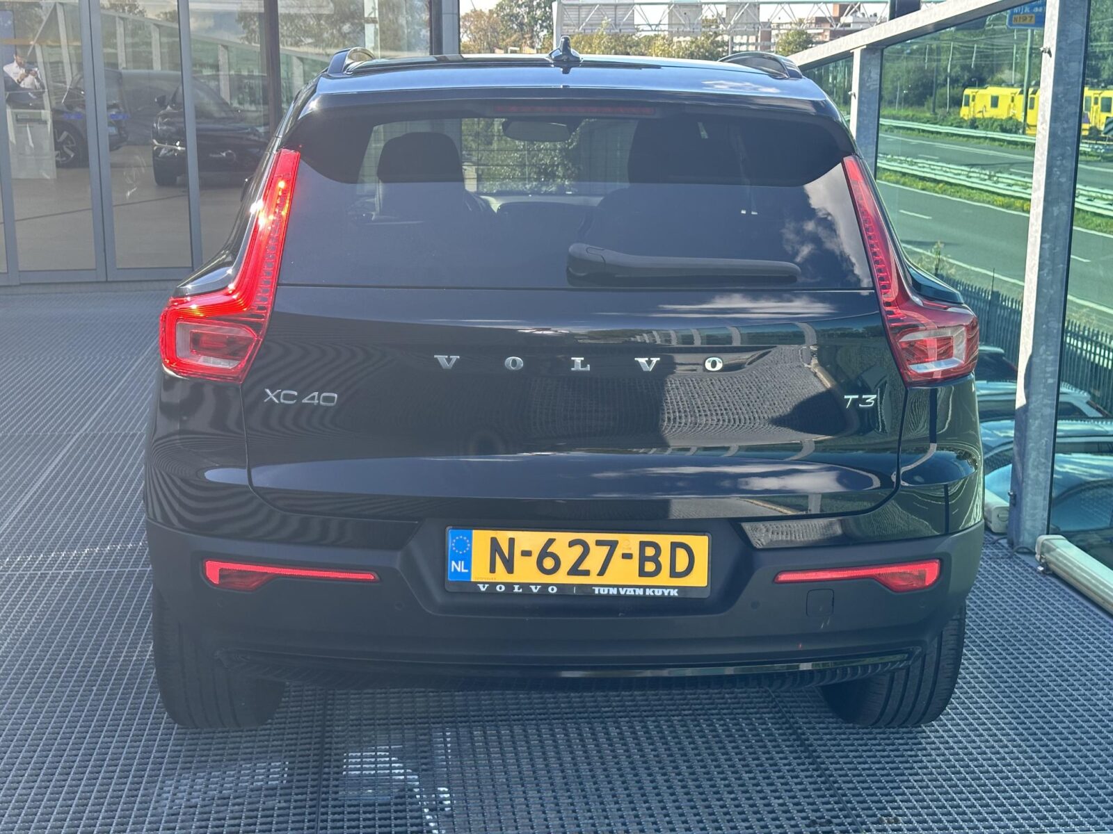 Volvo XC40 - Foto 10
