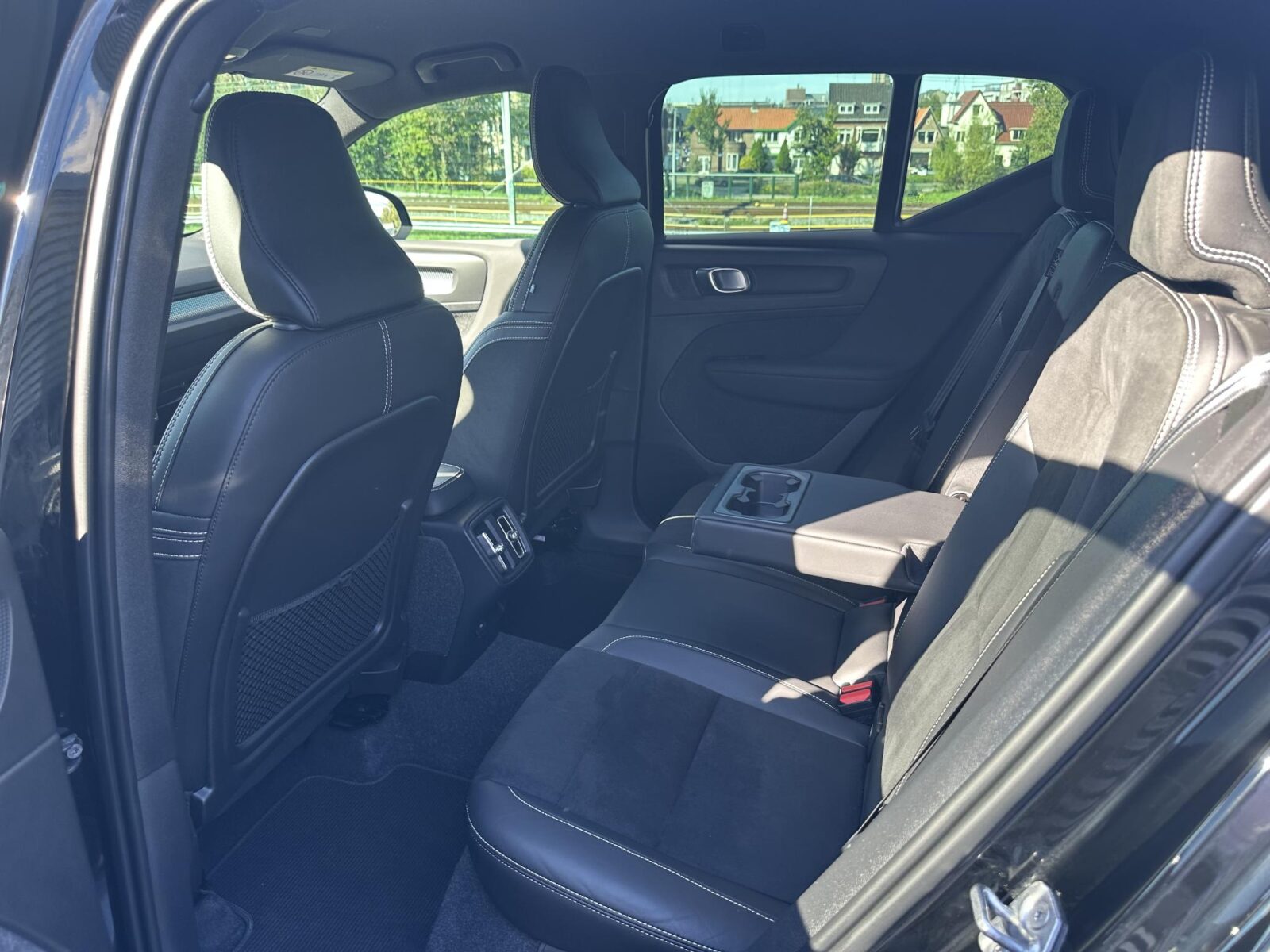Volvo XC40 - Foto 12