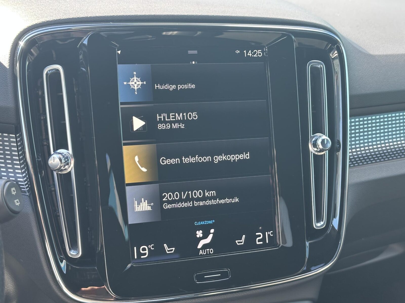 Volvo XC40 - Foto 13