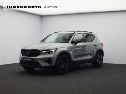 Volvo XC40 2.0 B4 Plus Black Edition