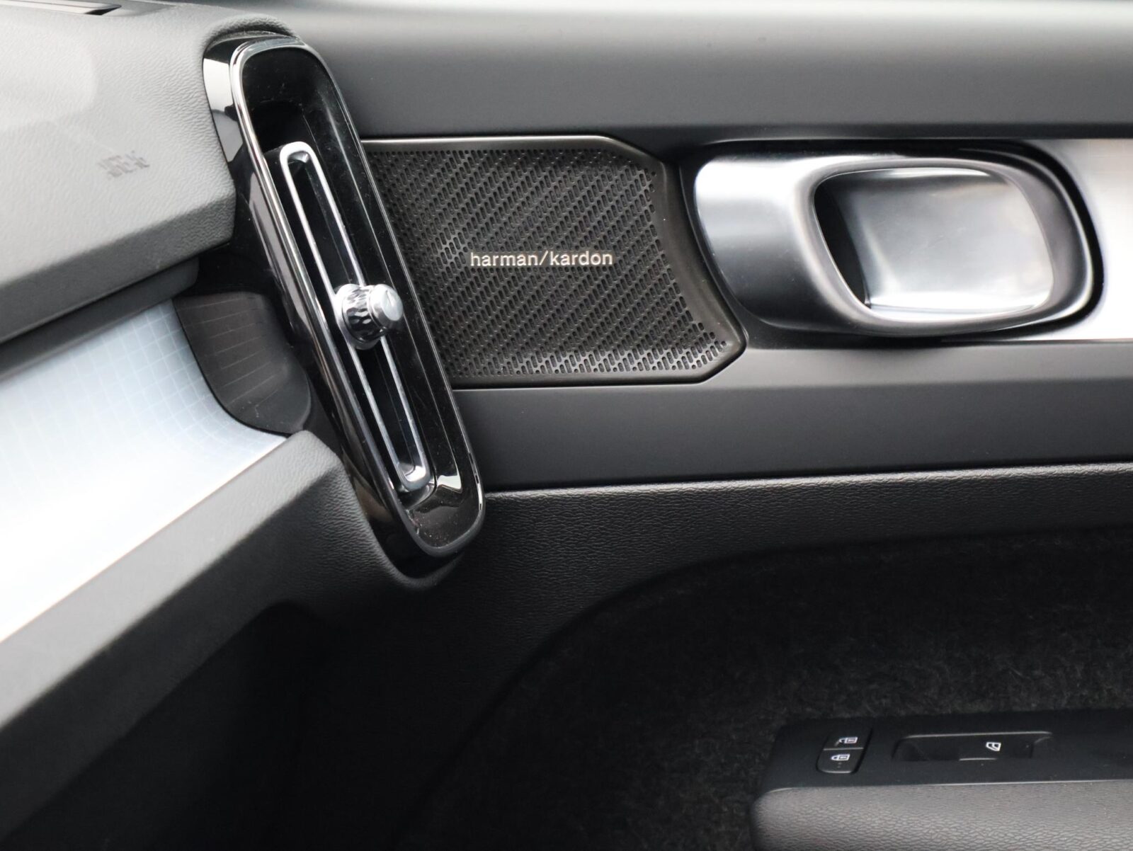 Volvo XC40 - Foto 14