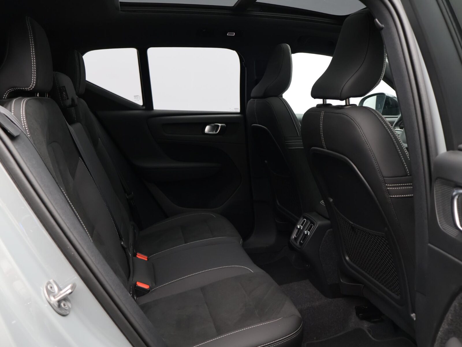 Volvo XC40 - Foto 9