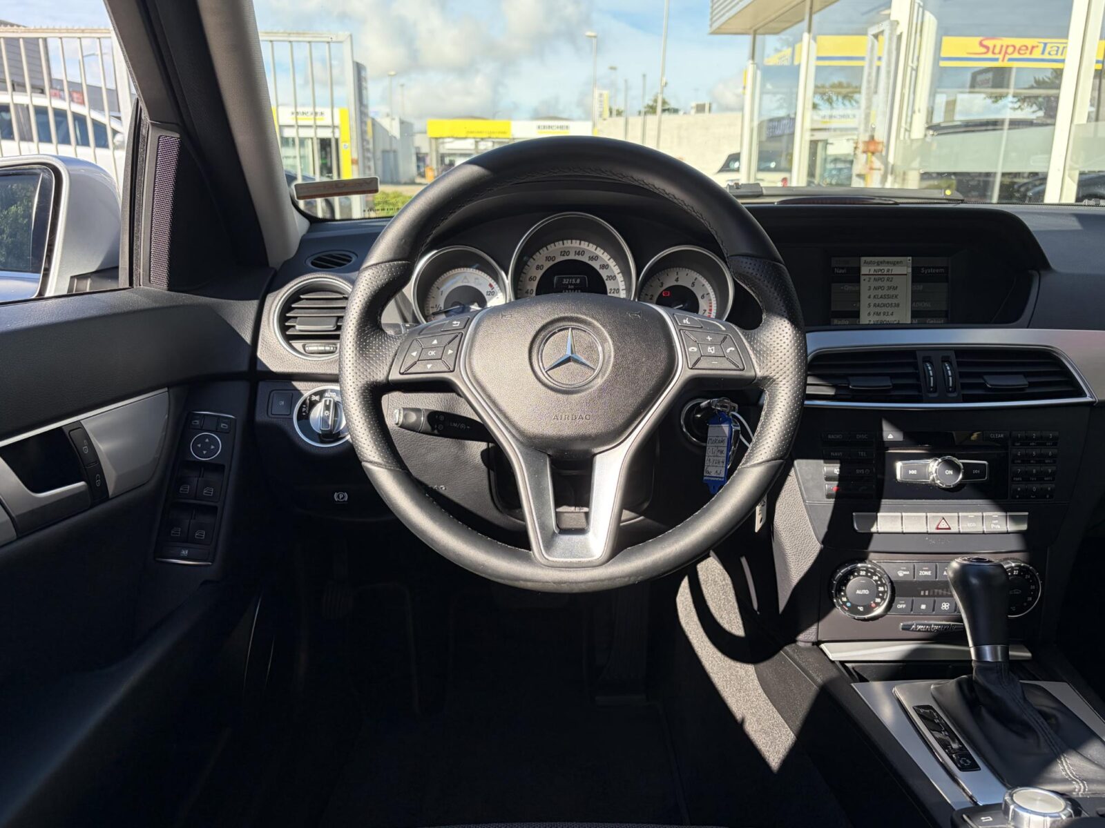 Mercedes-Benz C-Klasse - Foto 16