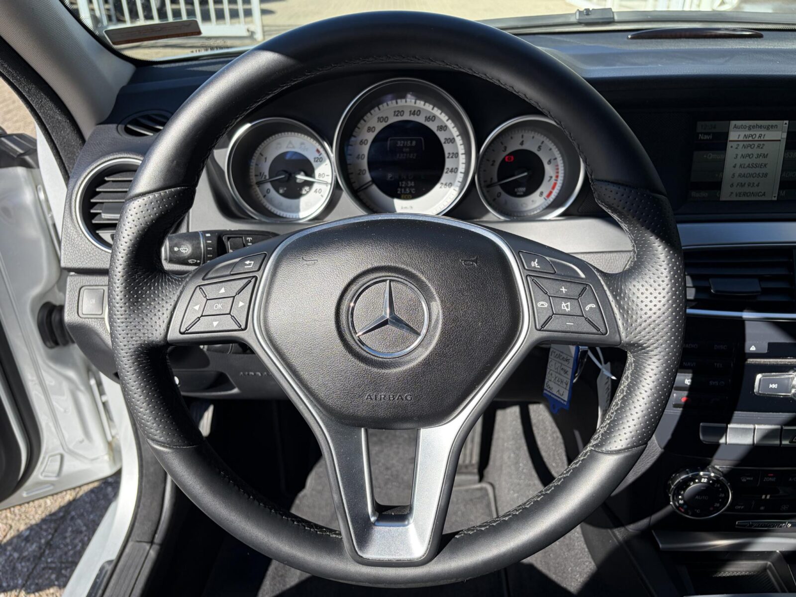 Mercedes-Benz C-Klasse - Foto 19