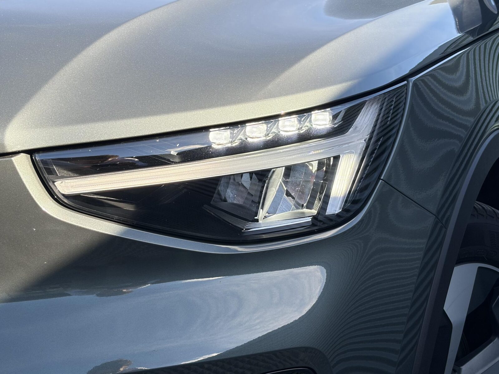 Volvo XC40 - Foto 5