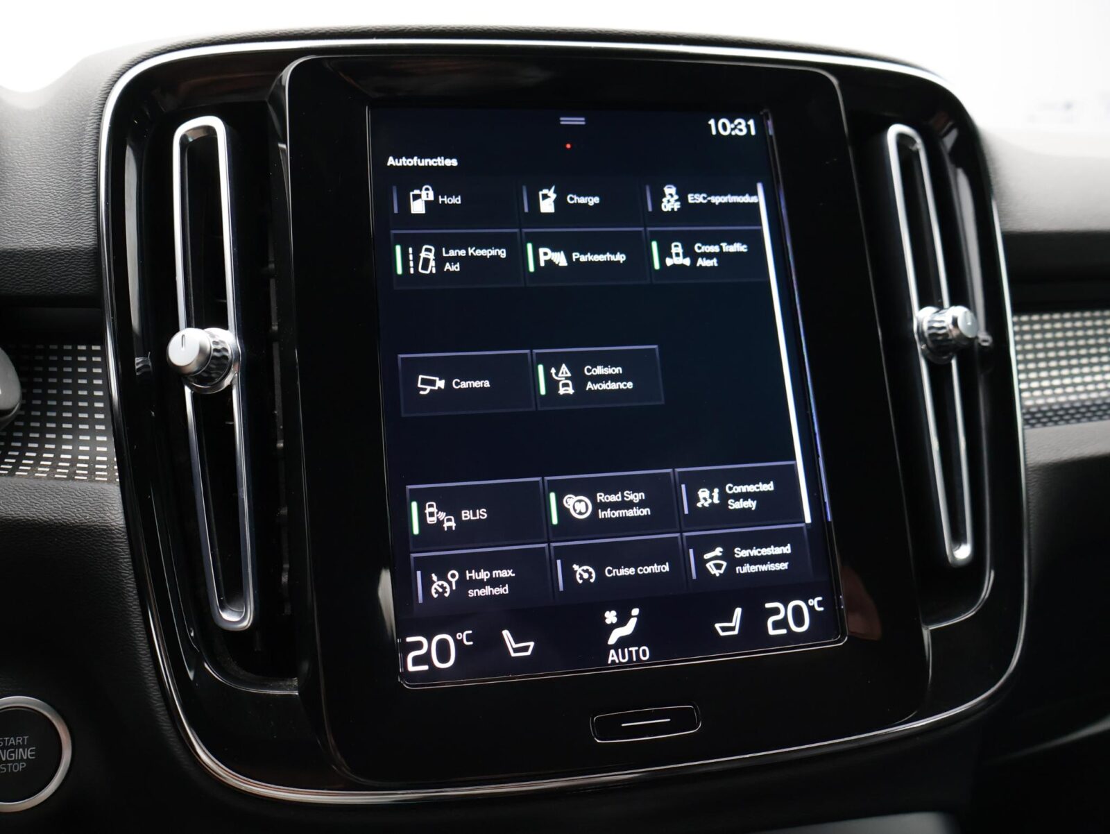 Volvo XC40 - Foto 13