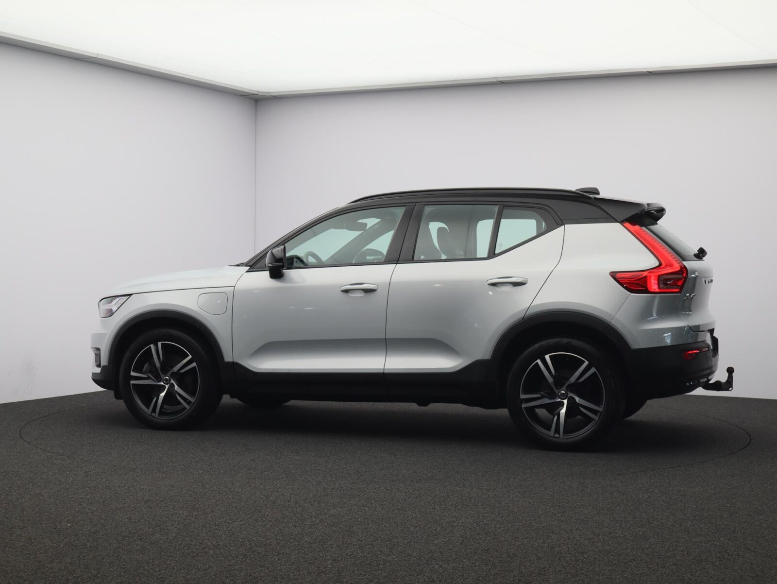 Volvo XC40 - Foto 25