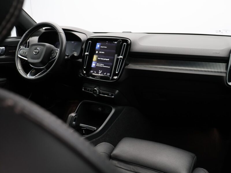 Volvo XC40 - Foto 3