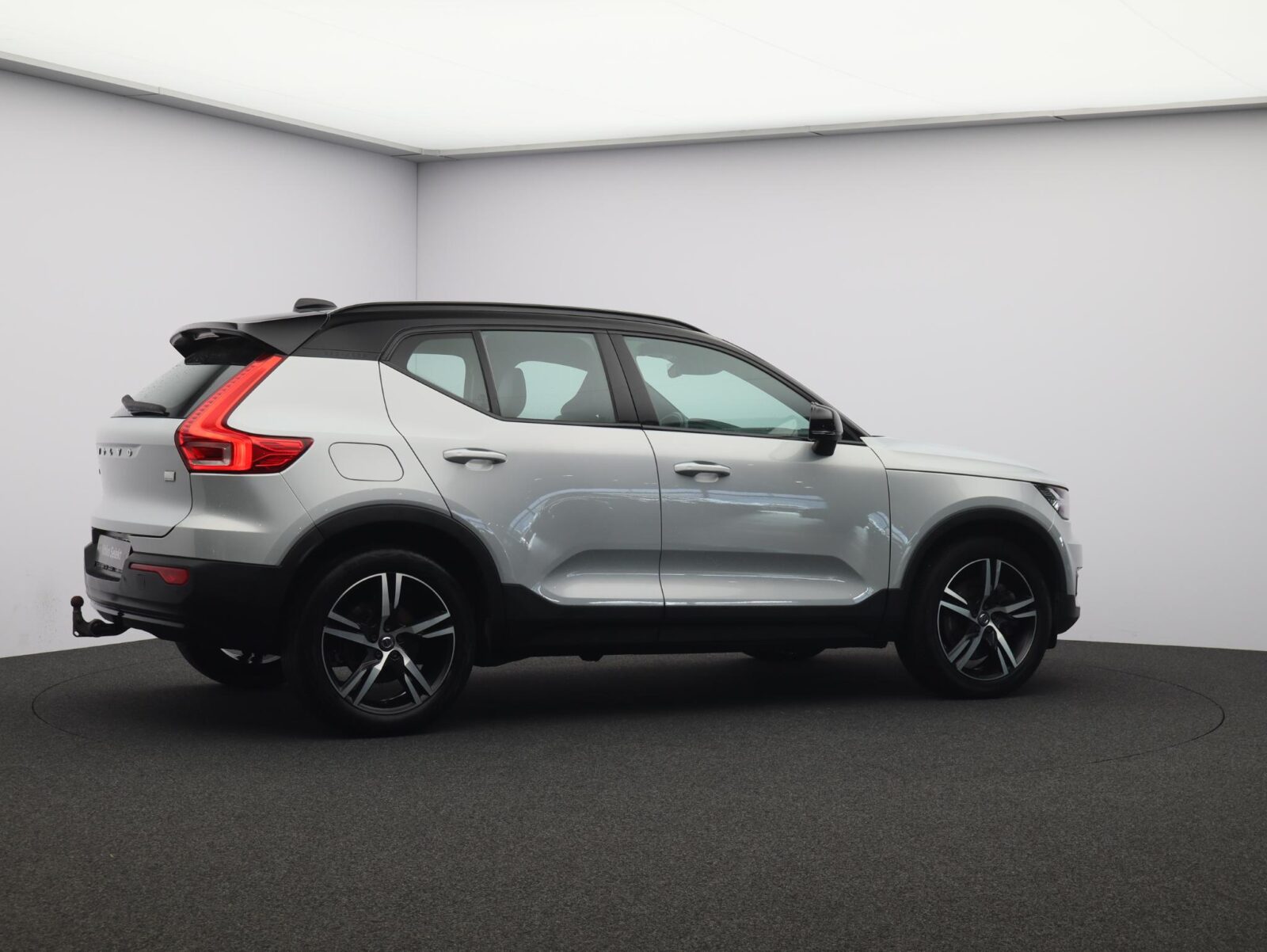 Volvo XC40 - Foto 30