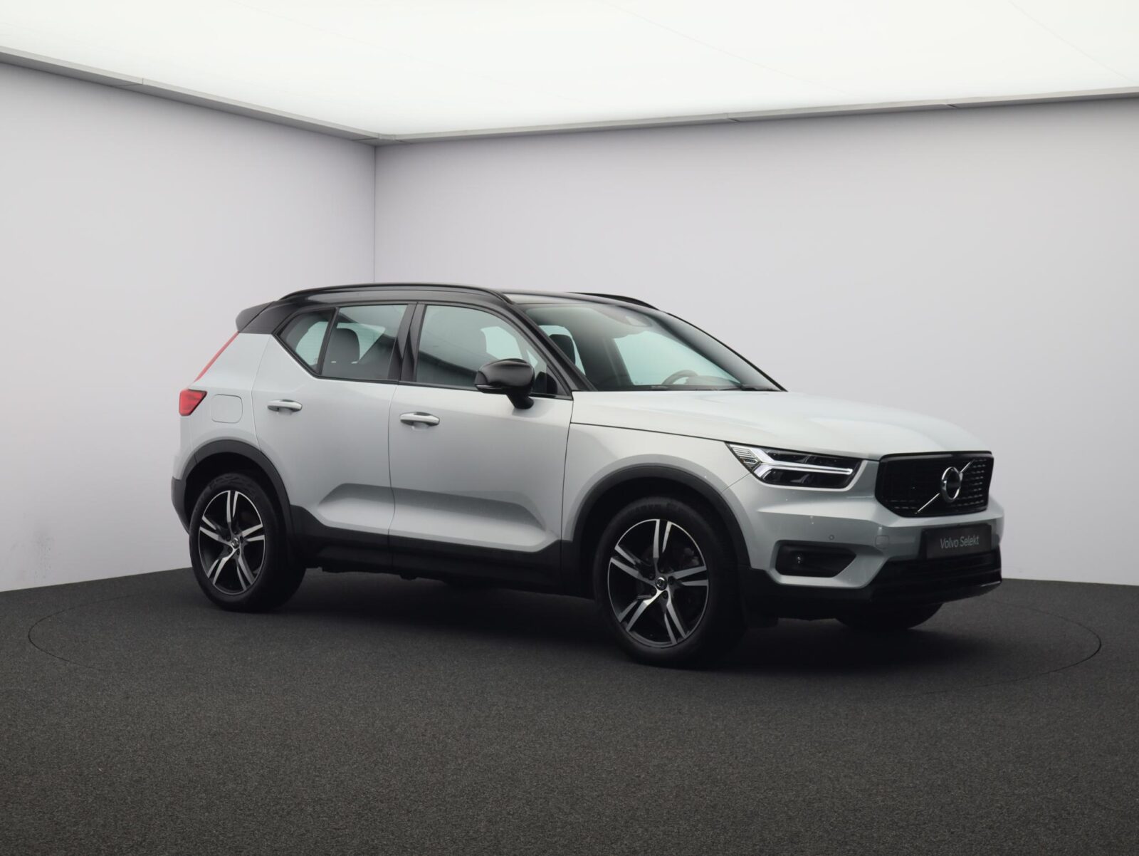 Volvo XC40 - Foto 32