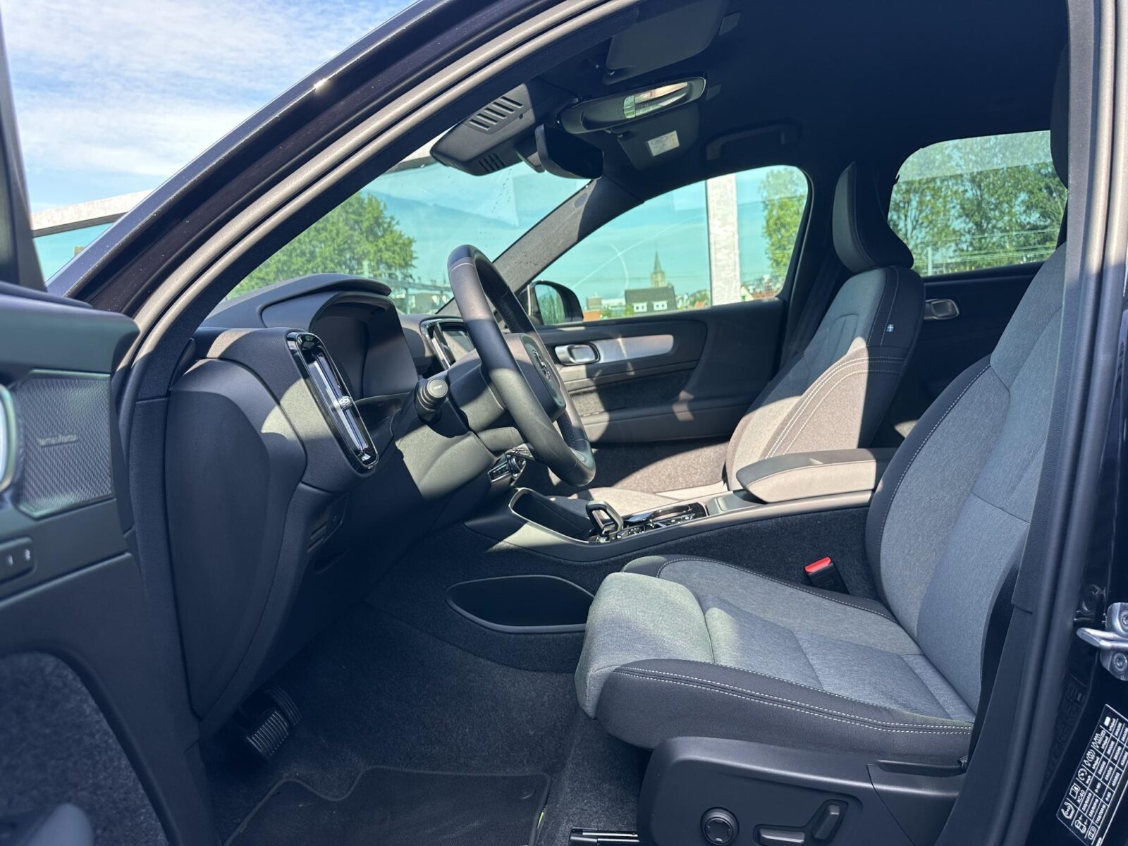 Volvo XC40 - Foto 12