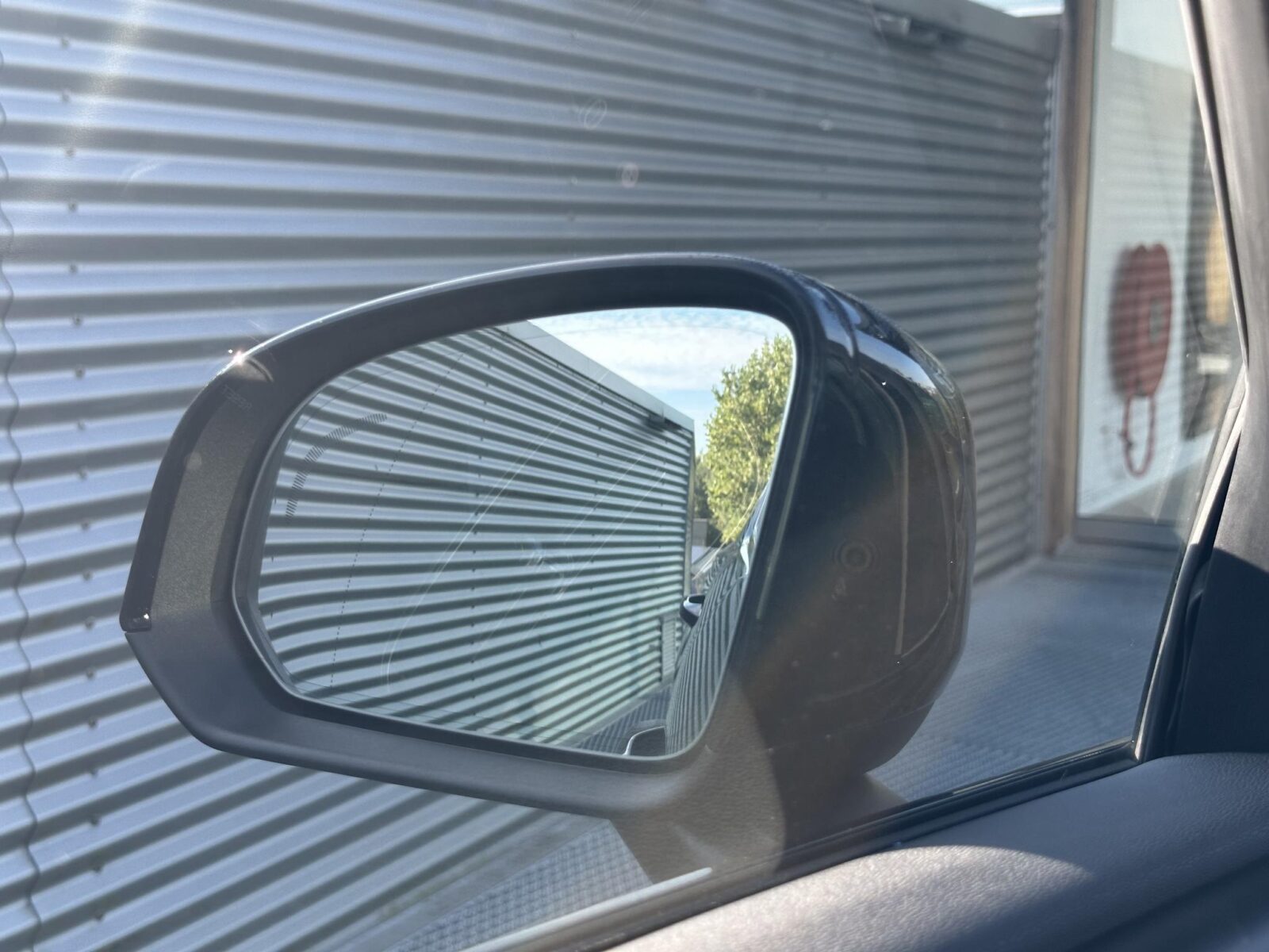 Volvo XC40 - Foto 24