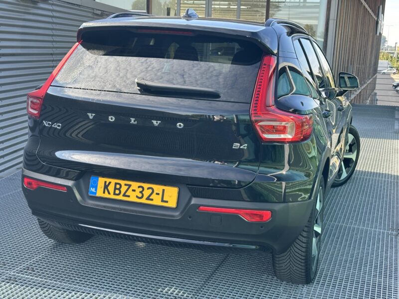 Volvo XC40 - Foto 3