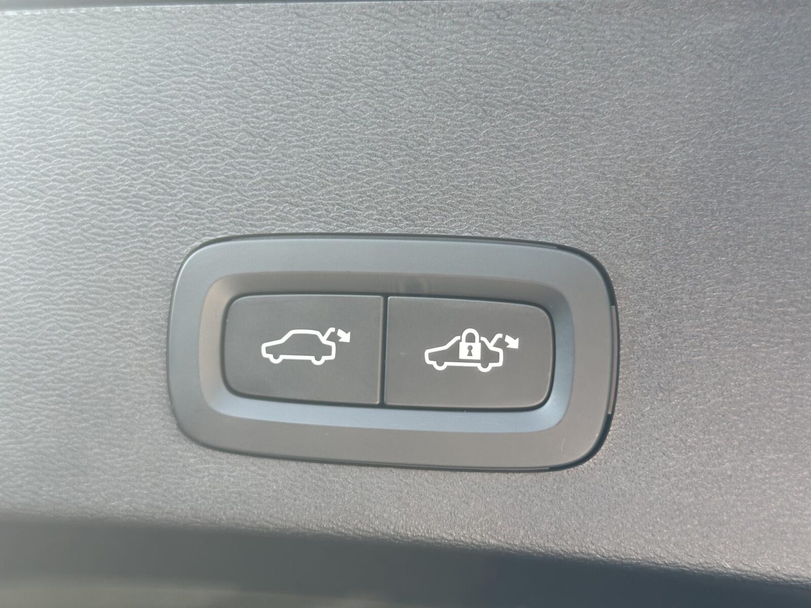 Volvo XC40 - Foto 8