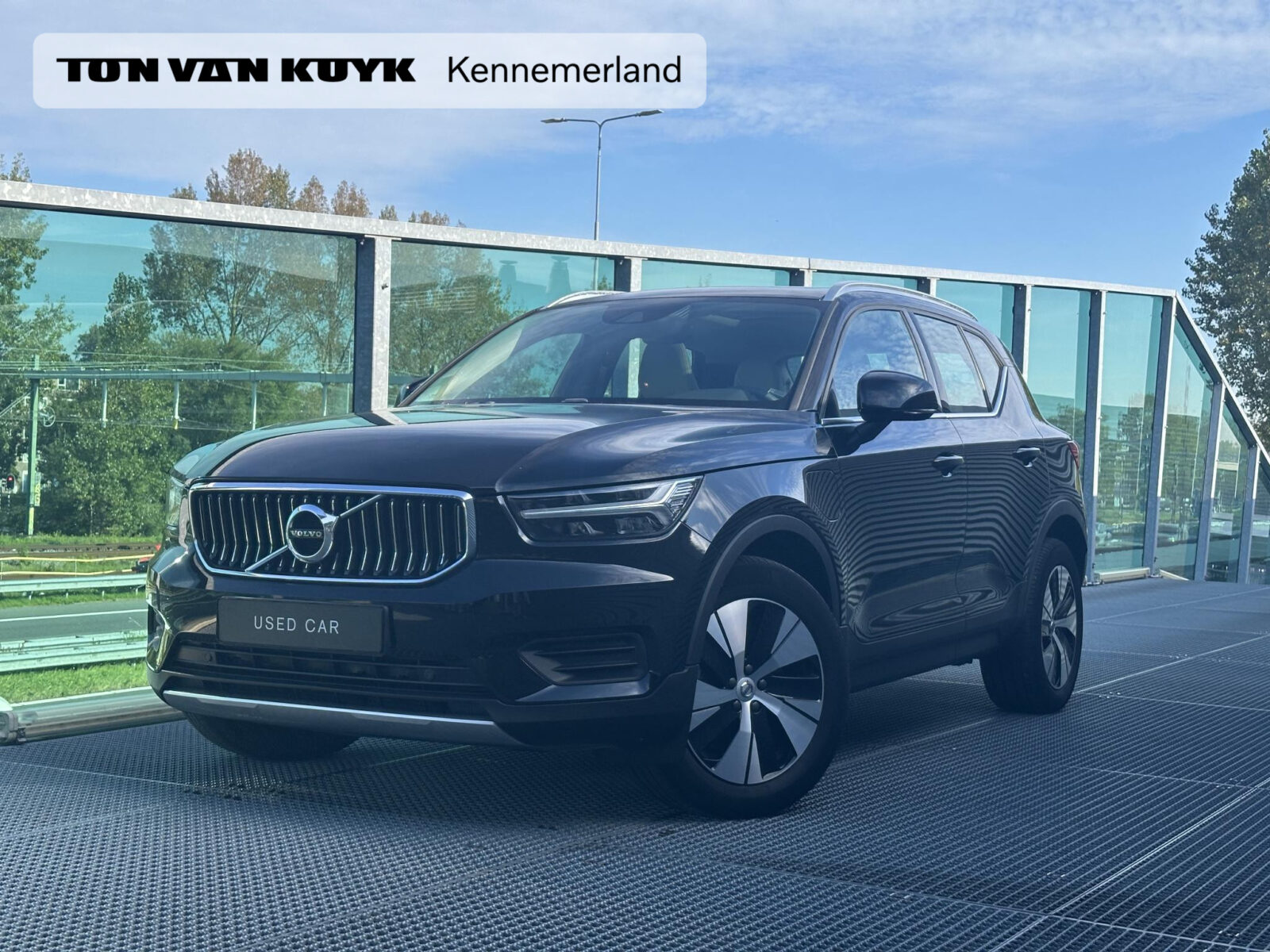 Volvo XC40 - Foto 1